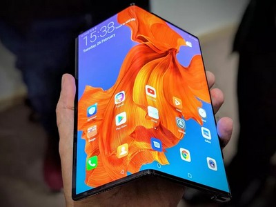  HUAWEI Mate X    