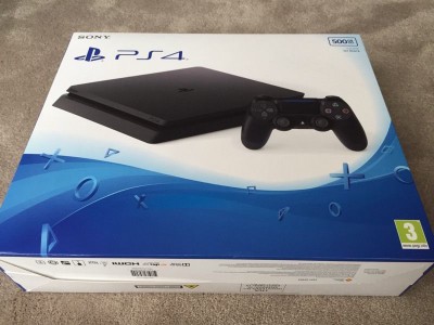 Slim- Sony PlayStation 4    PlayStation 4 Neo