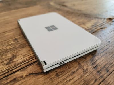  Microsoft Surface Duo 2    