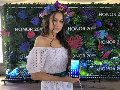  HONOR 20 Pro   :     