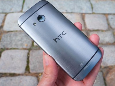 HTC     mini