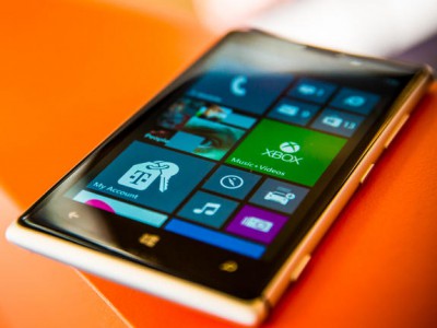 Nokia Lumia 925     Windows Phone 8.1