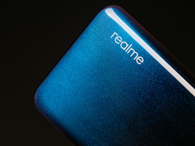  realme 3:   