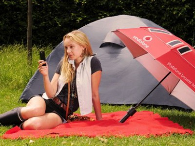  Vodafone Booster Brolly  ,  ,   