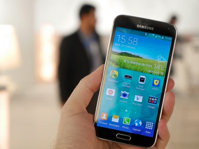 Samsung Galaxy S5 LTE-A  QHD-  Snapdragon 805