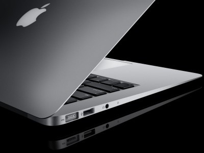  Apple MacBook Air      