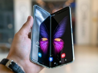     Galaxy Fold  $1100