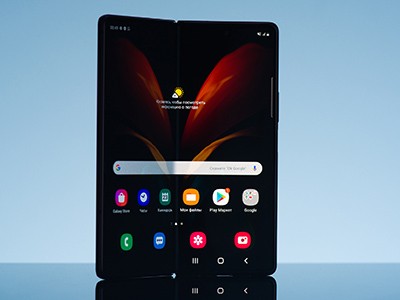  Samsung Galaxy Z Fold2:      