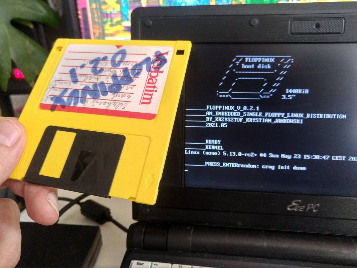 Новый дистрибутив Linux «весом» менее 1,5 МБ умещается на дискете - 4PDA