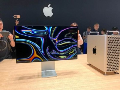    Apple Pro Display XDR   