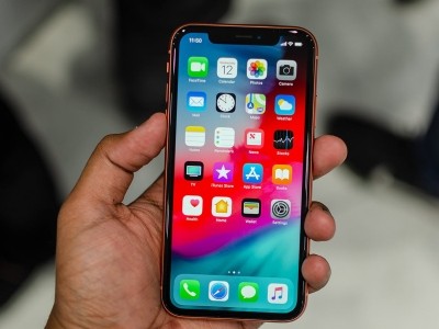 iPhone XR     