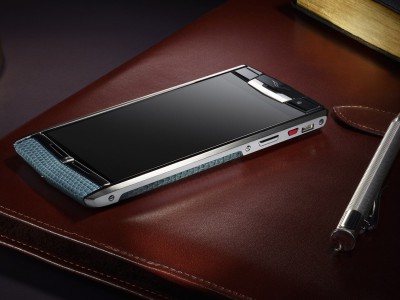 Vertu Signature Touch      ""