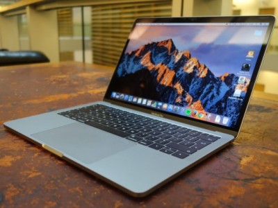 Apple       MacBook