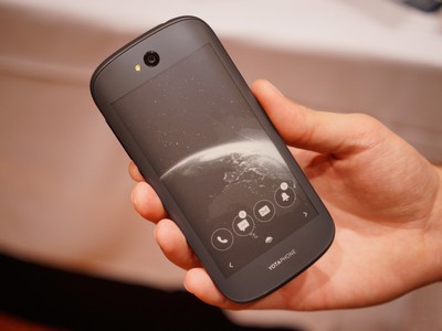 YotaPhone 3      ZTE