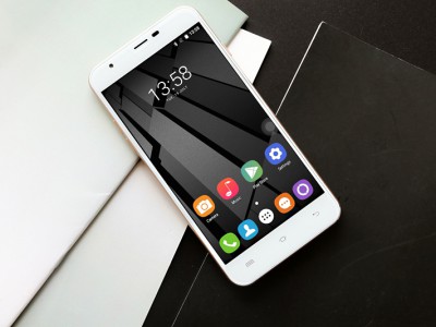 Oukitel U7 Plus     iPhone 6S Plus