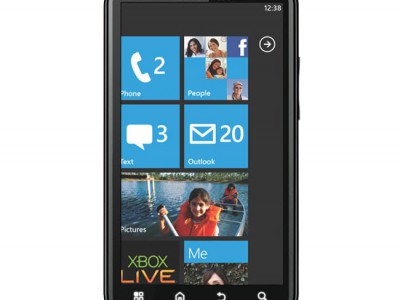 Motorola      Windows Phone 7