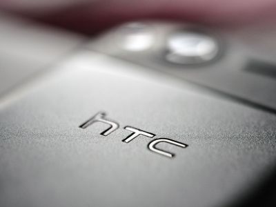 HTC     U24     