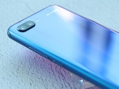     Honor 10  