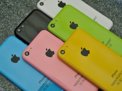 Apple   iPhone 5C 8    iPad 4