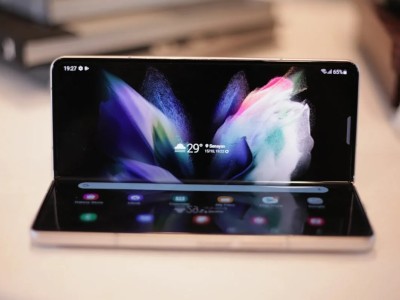    Galaxy Z Fold4  DxOMark:  