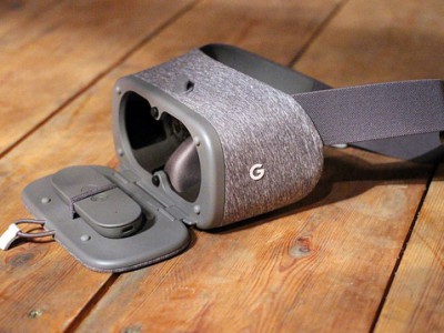 Google      Daydream VR