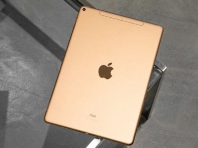        iPad Air 4