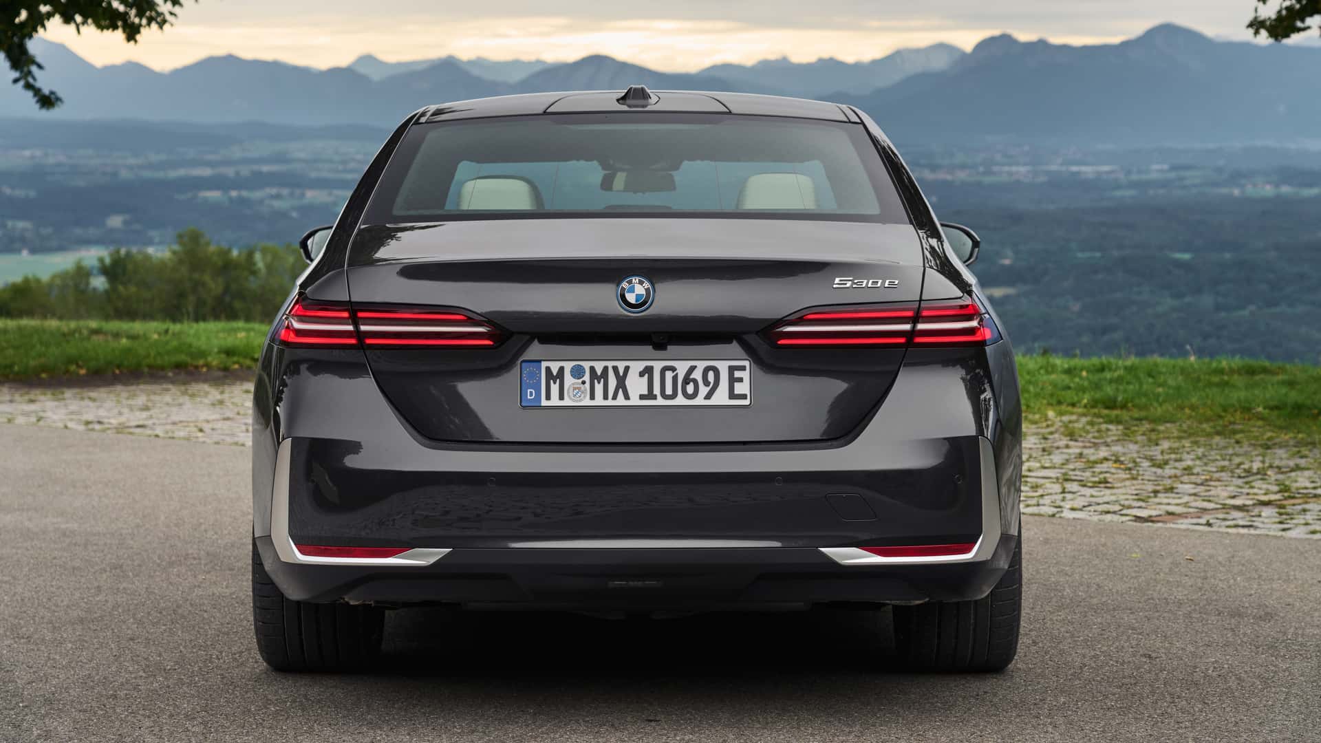 Новые гибриды BMW потребляют менее литра бензина на 100 км - 4PDA