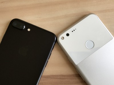 Google Pixel XL  Apple iPhone 7 Plus    