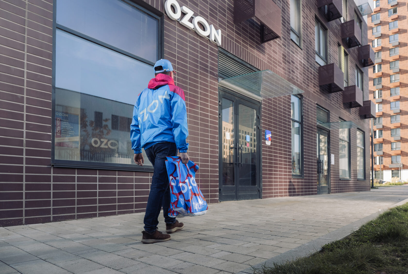 OZON «закручивает гайки» продавцам поддельных товаров - 4PDA