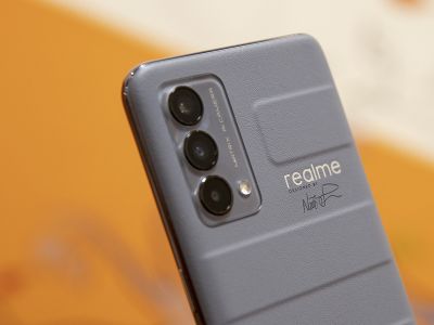  realme GT Master Edition: -   