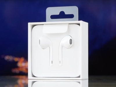 : Apple   EarPods   Type-C