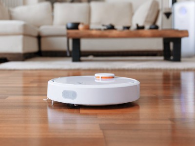 - Xiaomi Mi Vacuum Cleaner      