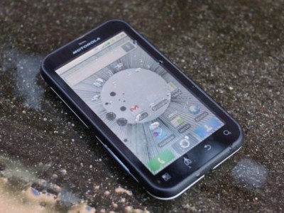 : Motorola      Defy