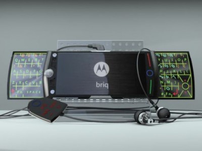  Motorola Briq:     