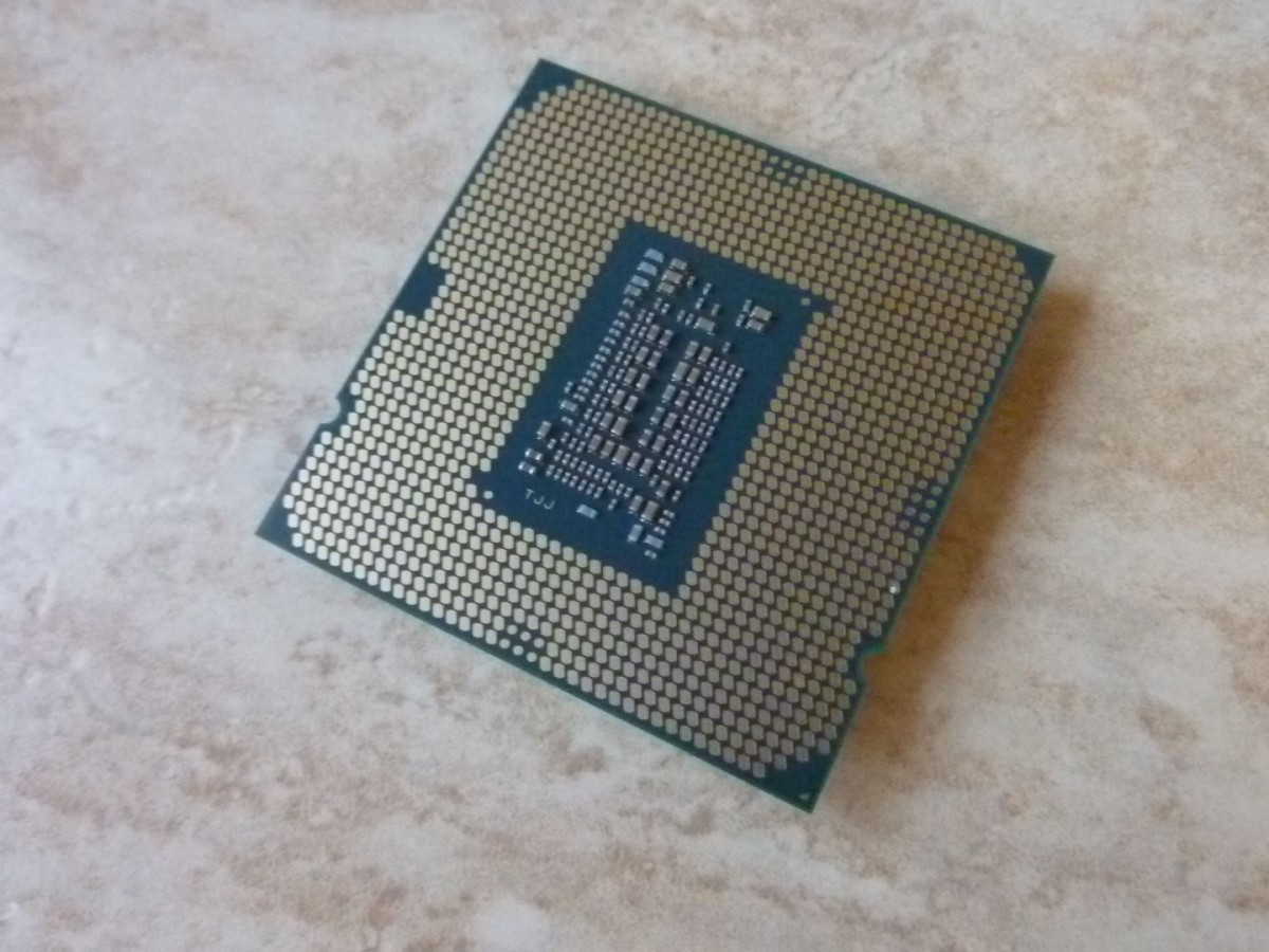 Тестирование Core i3-13100 в CPU-Z раскрыло неприятный сюрприз - 4PDA