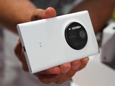 Nokia Lumia 1020: 41-    