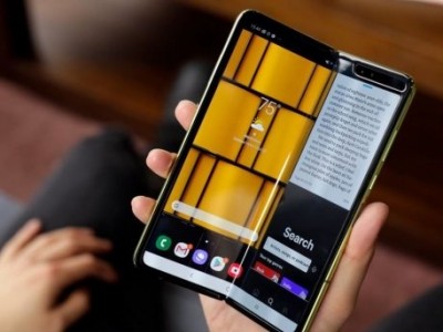 Samsung Galaxy Fold 2    