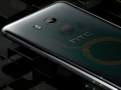  HTC U12 Plus     