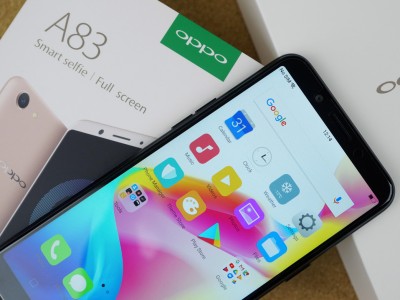  OPPO A83:  