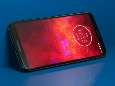 Motorola Moto Z3 Play:  18:9,     40   