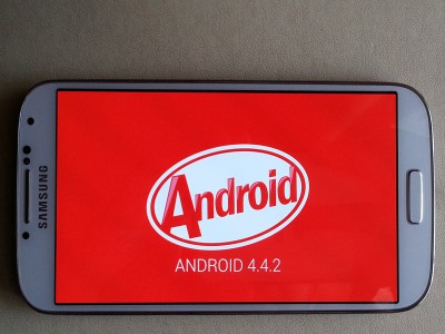      Android 4.4.2 KitKat  Samsung Galaxy S4