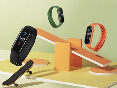 Huami Amazfit Band 5    Xiaomi Mi Smart Band 5