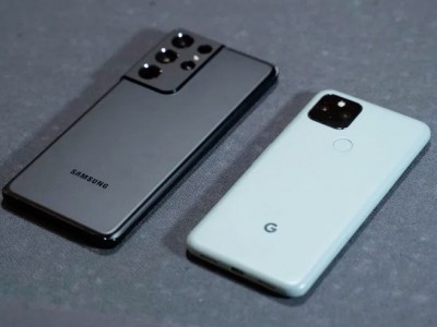 Google Pixel 5a      Samsung Galaxy S21 Ultra