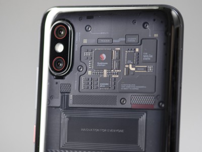  Xiaomi Mi8 Pro:  