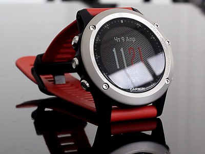 - Garmin Quatix 3      