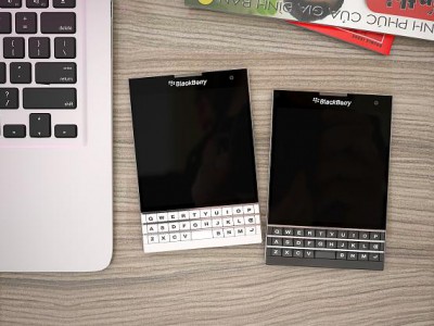 BlackBerry Passport   SlimPort 