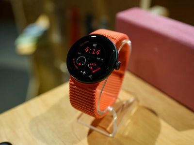  ,  .   Google Pixel Watch 2