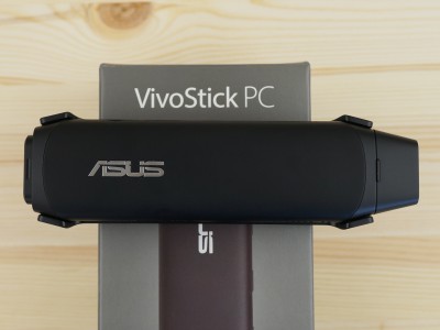  ASUS VivoStick PC:   Windows 10