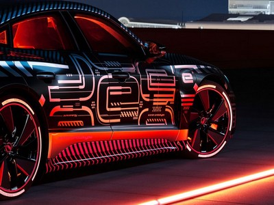 Audi     E-Tron GT