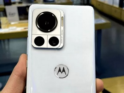 Motorola X30 Pro      